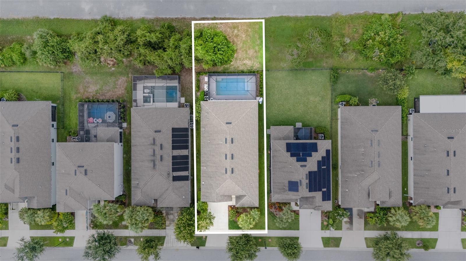 Image 2 of 37 For 7533 Lantern Park Avenue