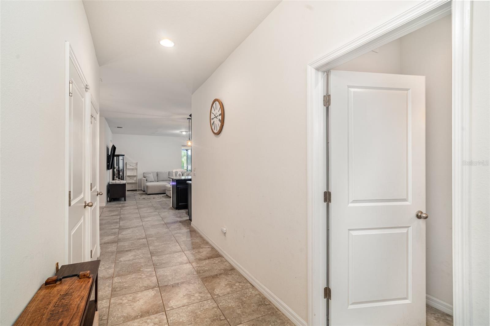 Image 8 of 37 For 7533 Lantern Park Avenue