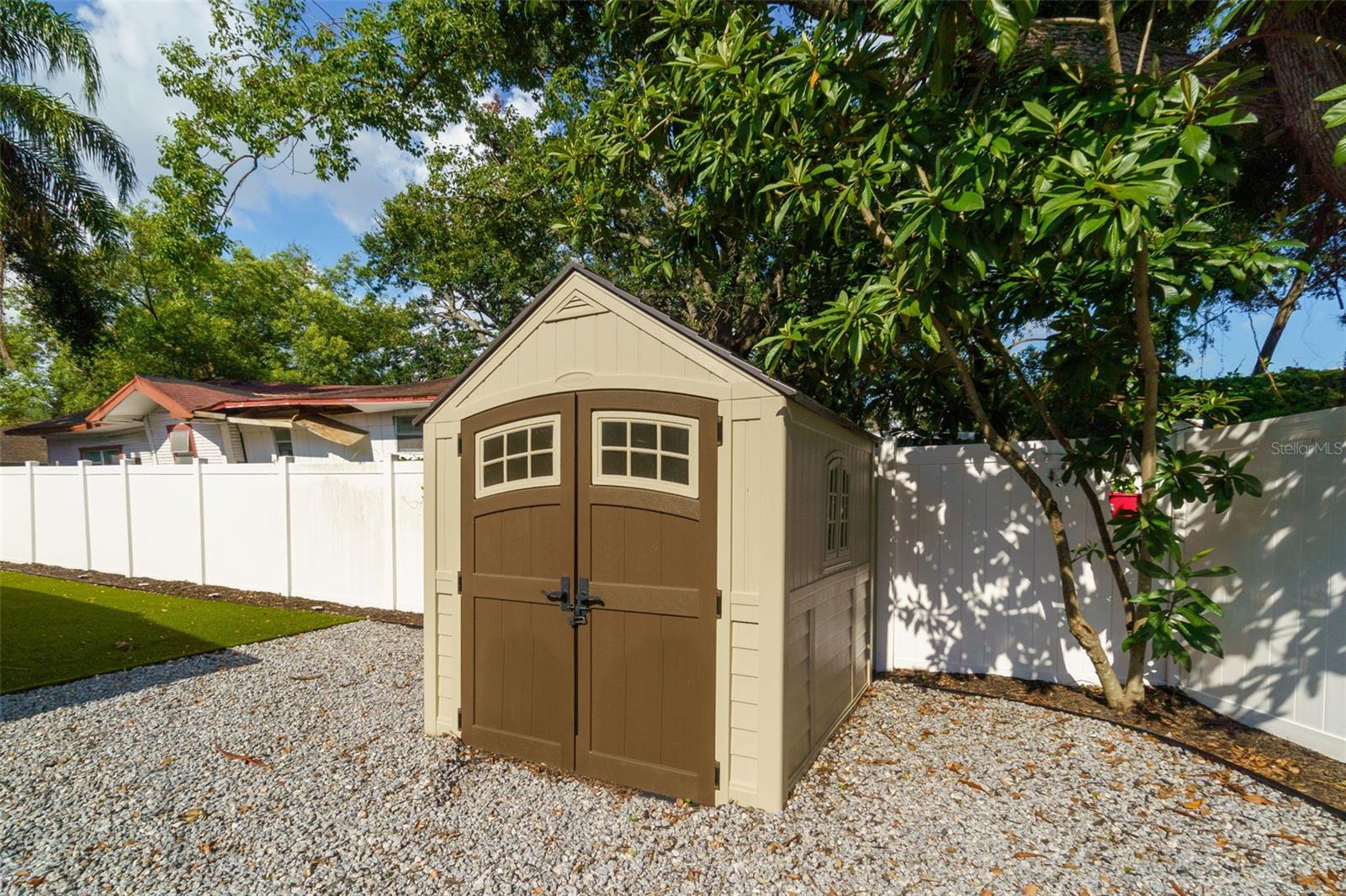 Image 42 of 52 For 405 Adalee Street