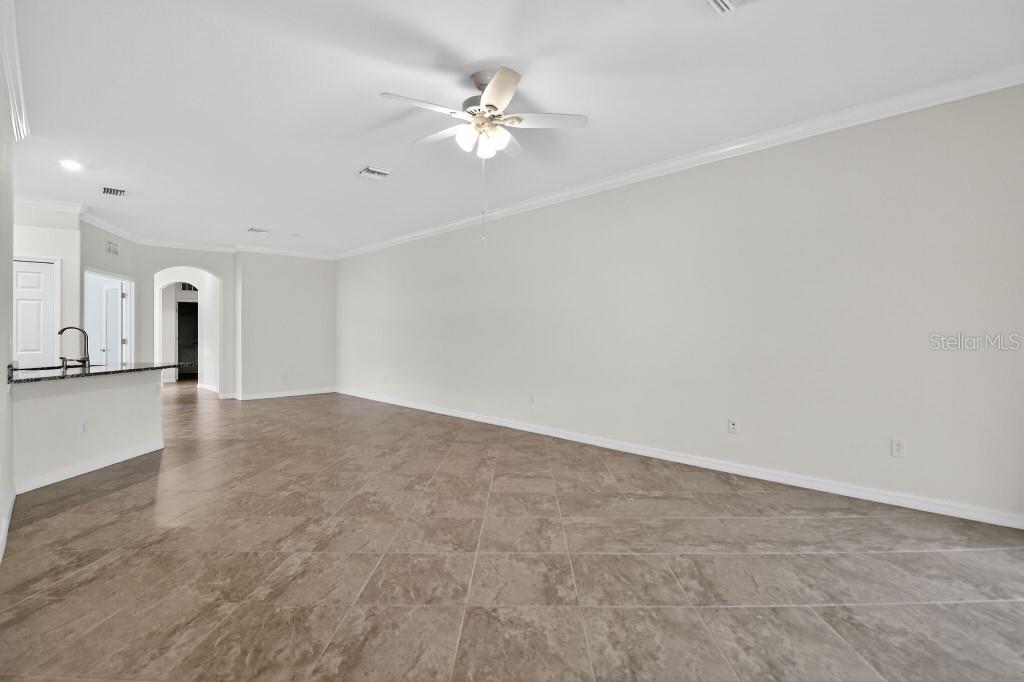 Image 23 of 29 For 17604 Wayside Bend