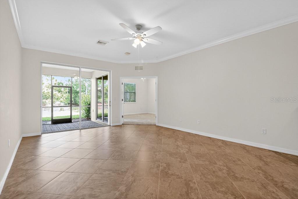 Image 24 of 29 For 17604 Wayside Bend