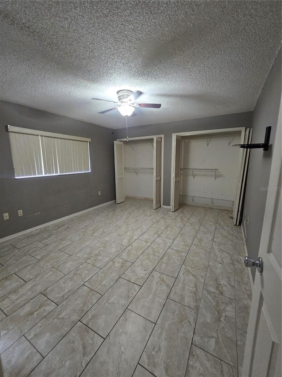 Listing photo id 5 for 11264 Topaz Street