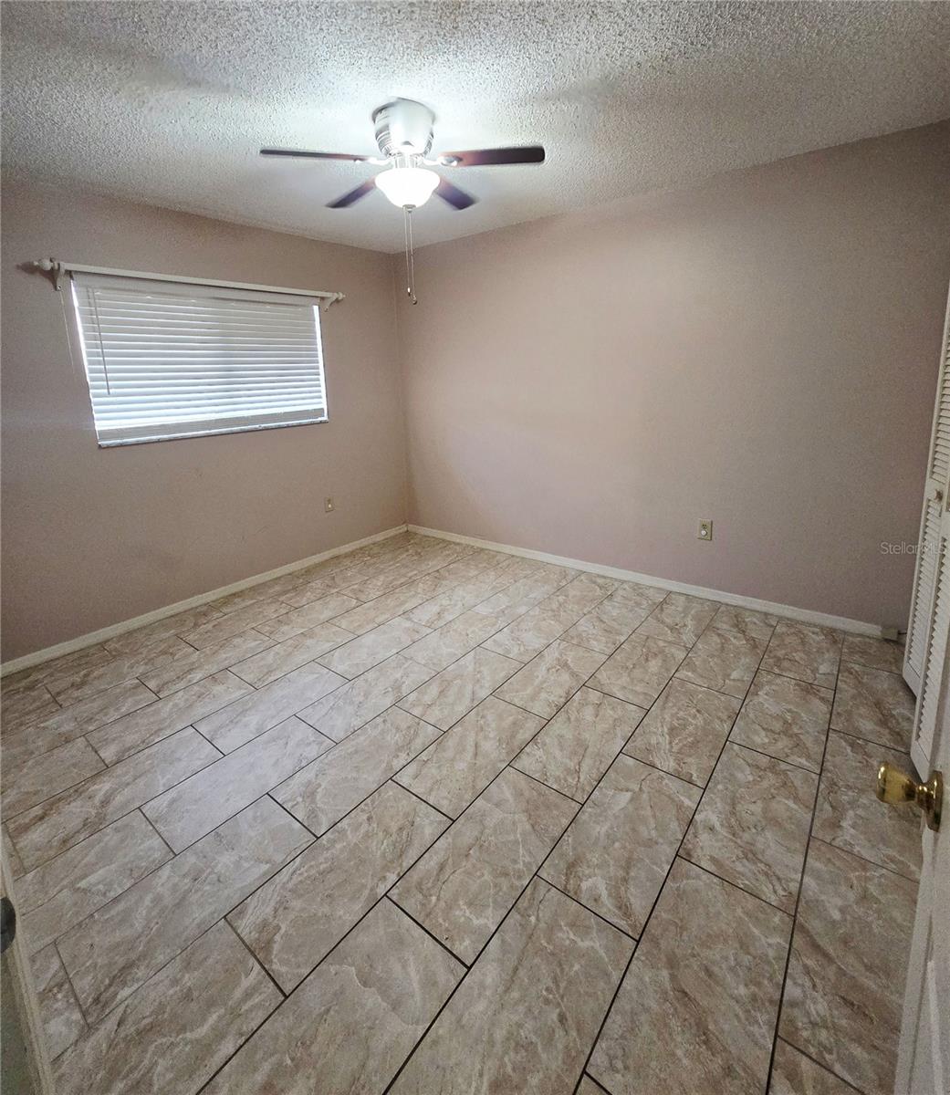 Listing photo id 7 for 11264 Topaz Street