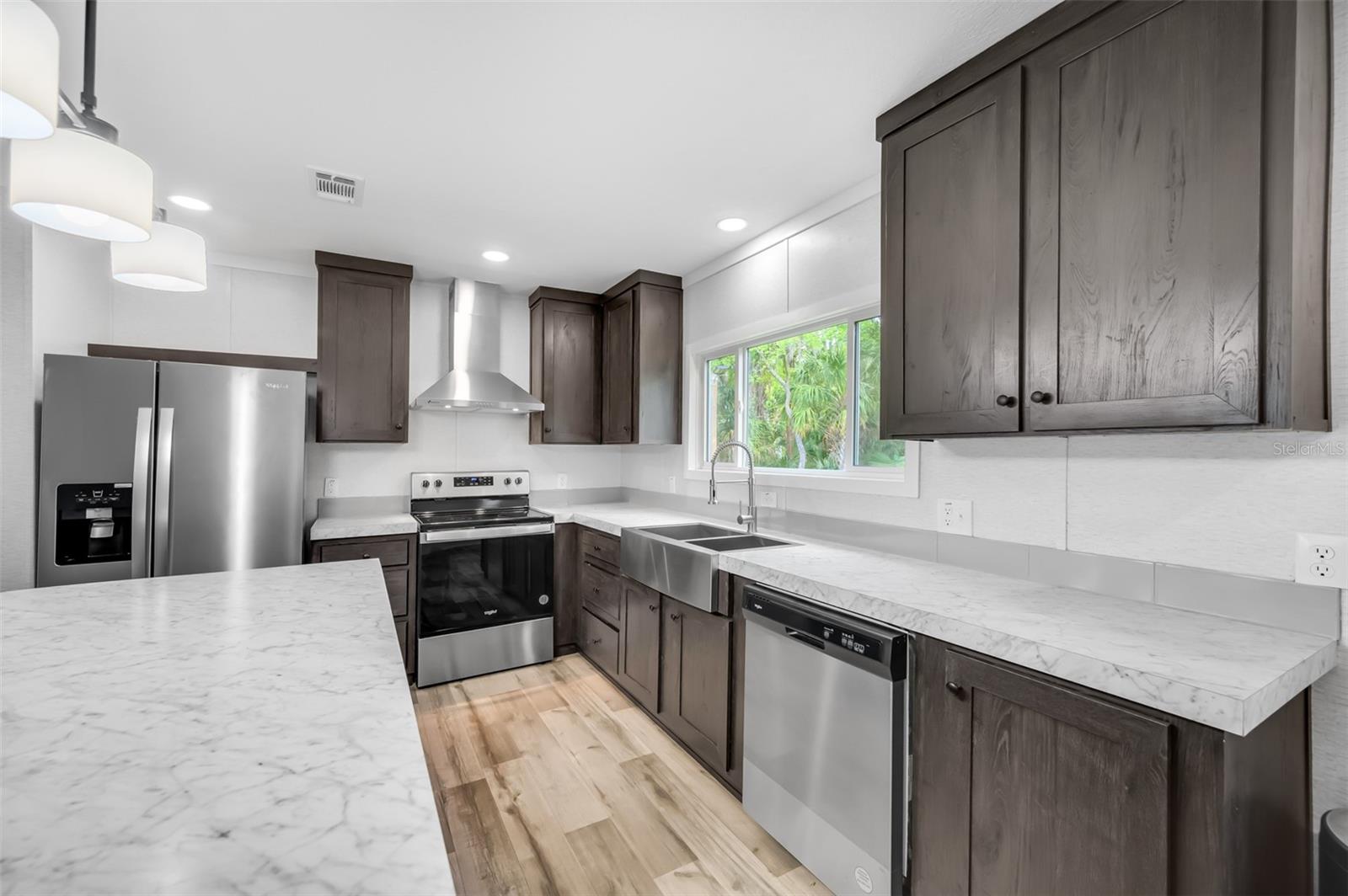 Image 12 of 47 For 8544 S 78 Th Street