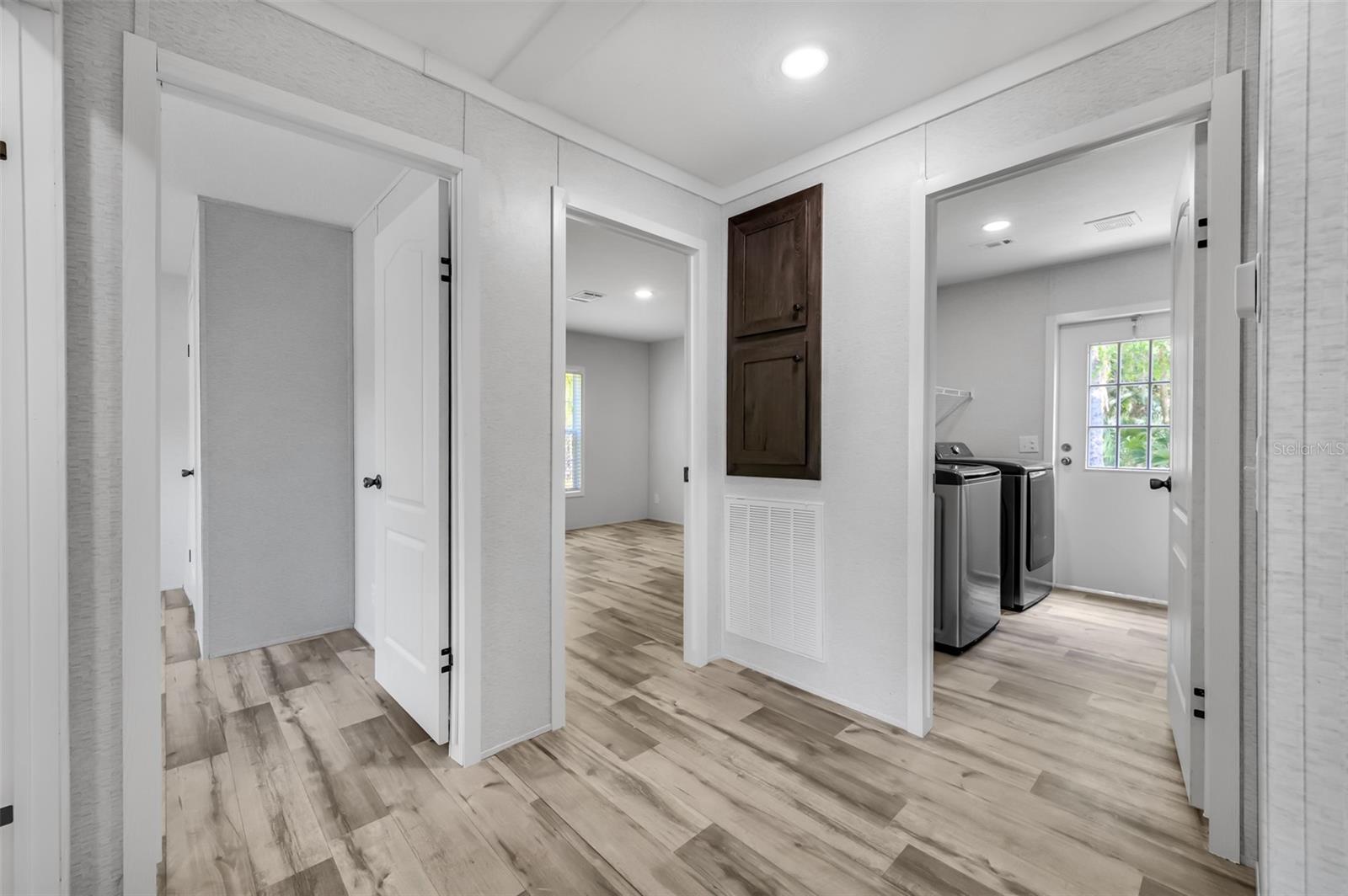 Image 16 of 47 For 8544 S 78 Th Street