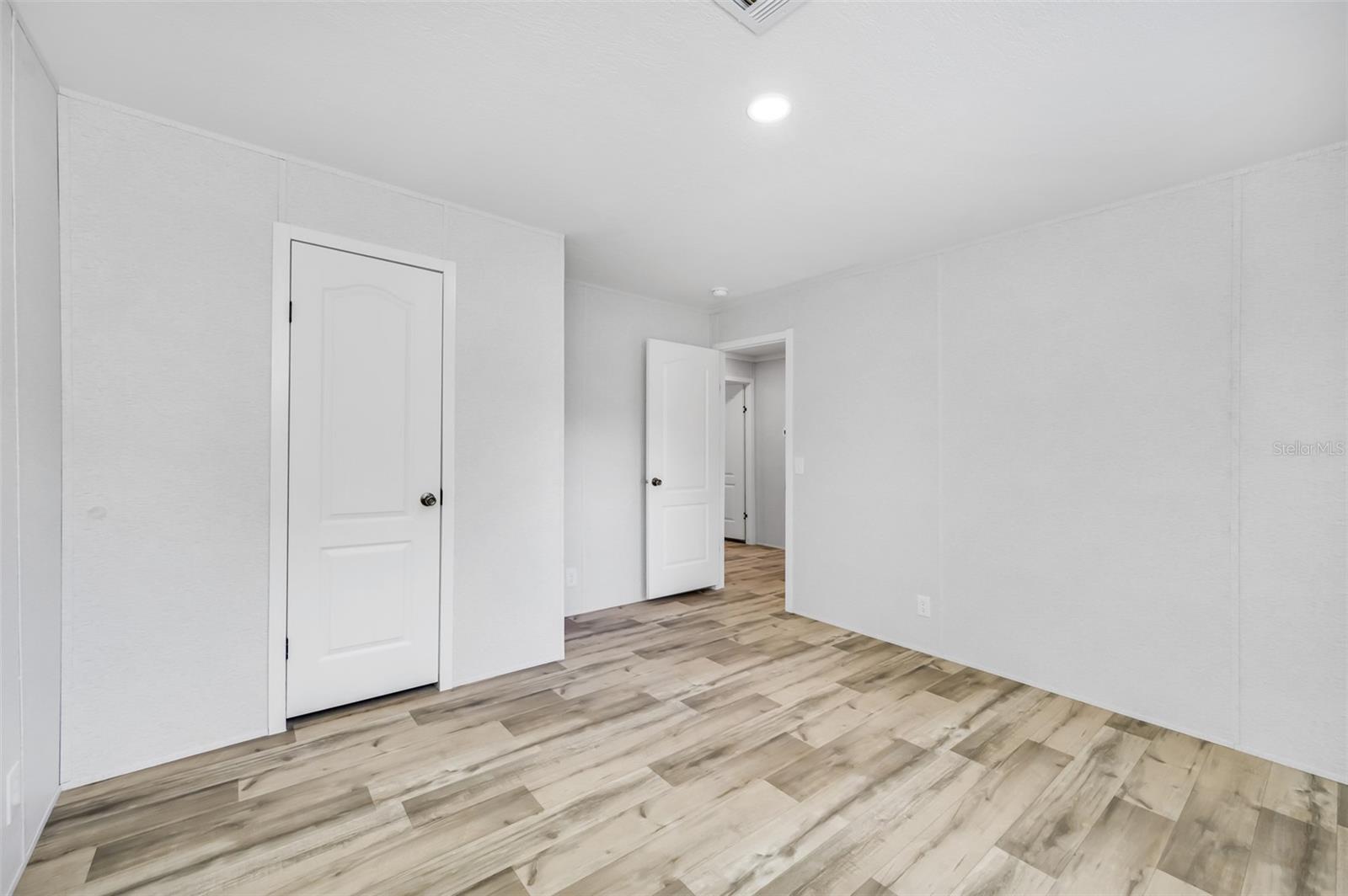Image 21 of 47 For 8544 S 78 Th Street