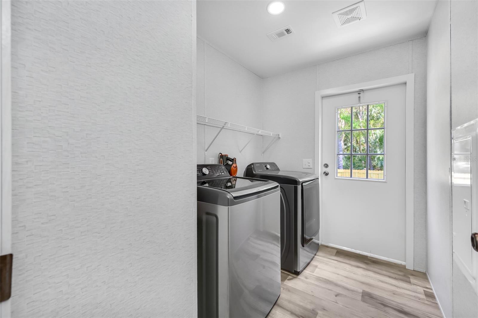 Image 26 of 47 For 8544 S 78 Th Street