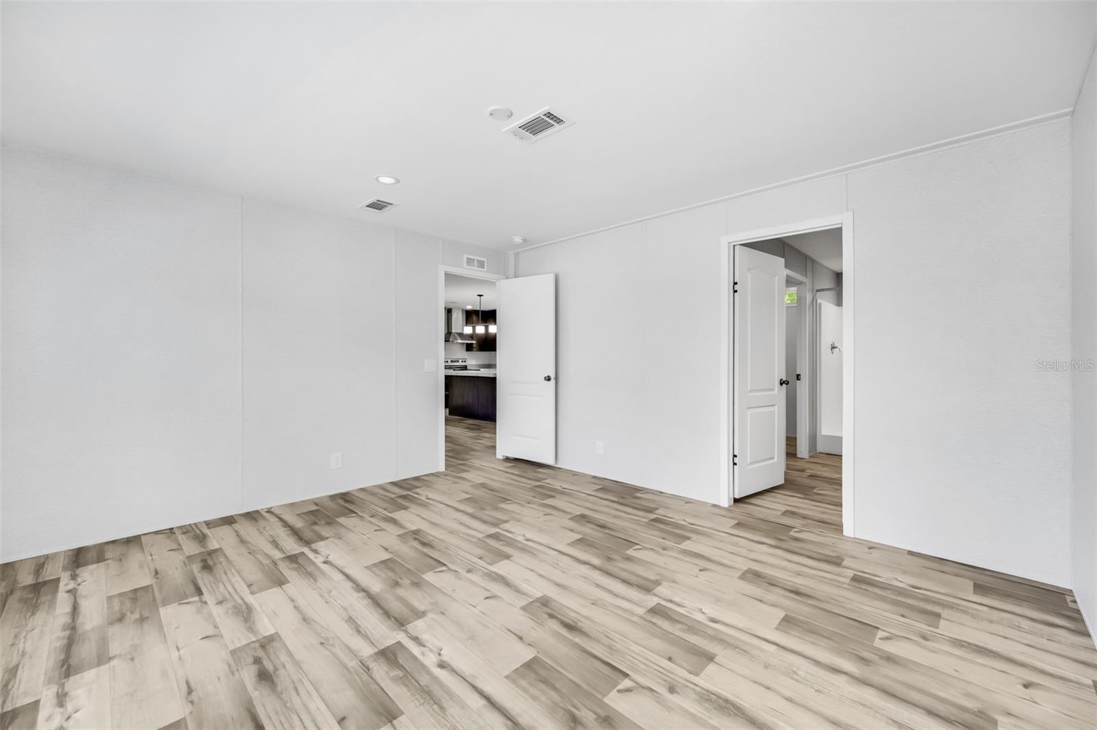 Image 30 of 47 For 8544 S 78 Th Street