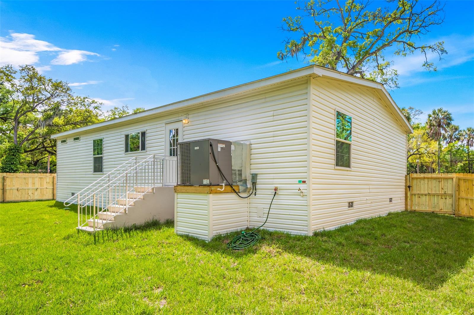 Image 36 of 47 For 8544 S 78 Th Street