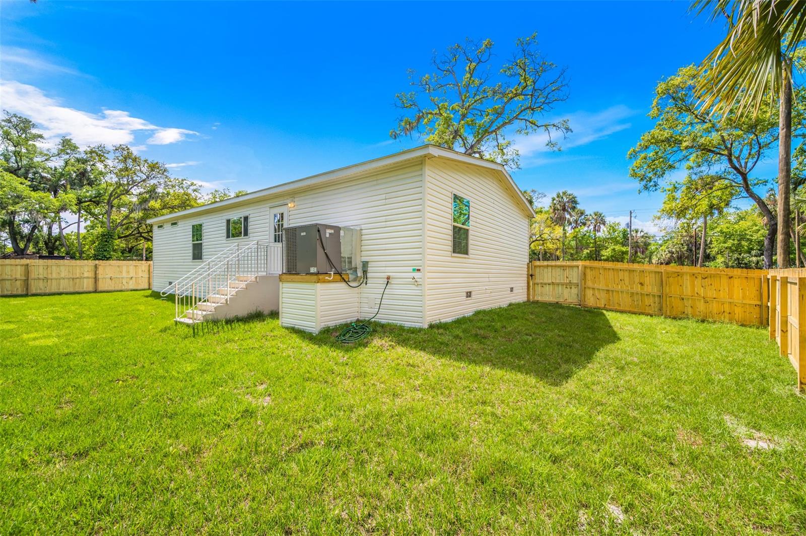 Image 37 of 47 For 8544 S 78 Th Street