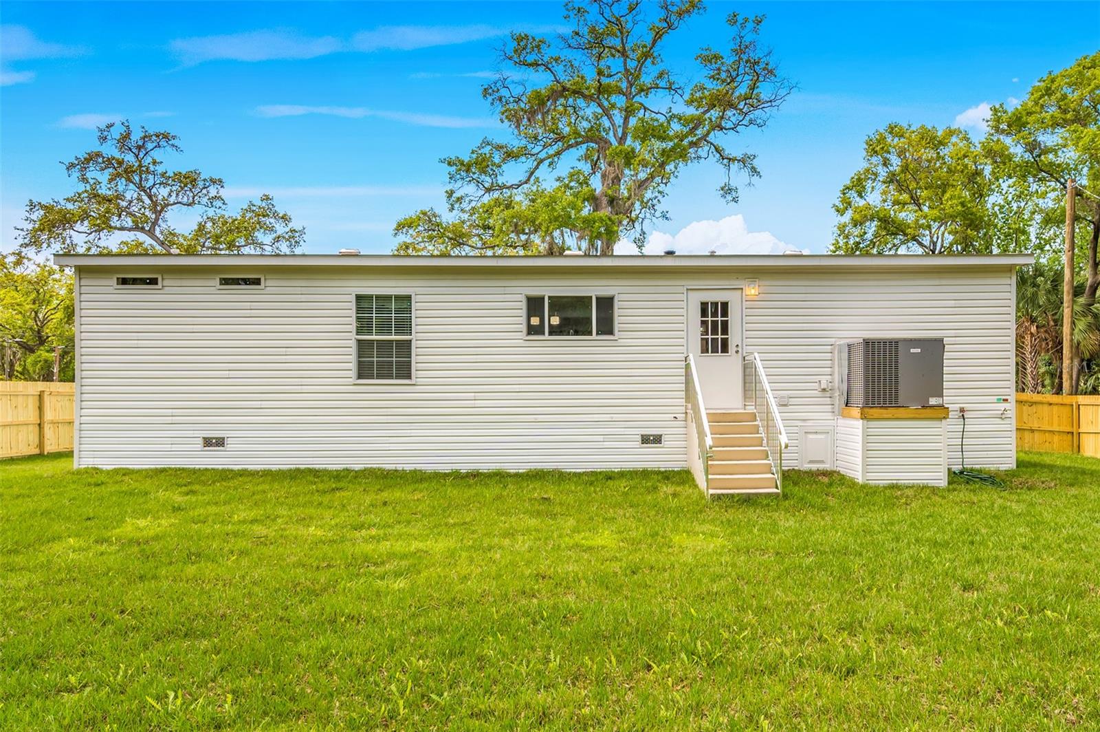 Image 39 of 47 For 8544 S 78 Th Street
