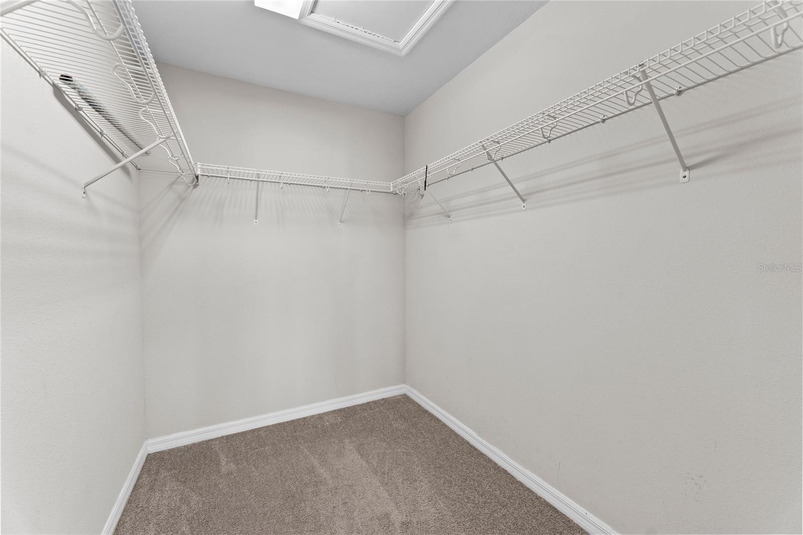 Image 22 of 35 For 7103 Grand Elm Drive