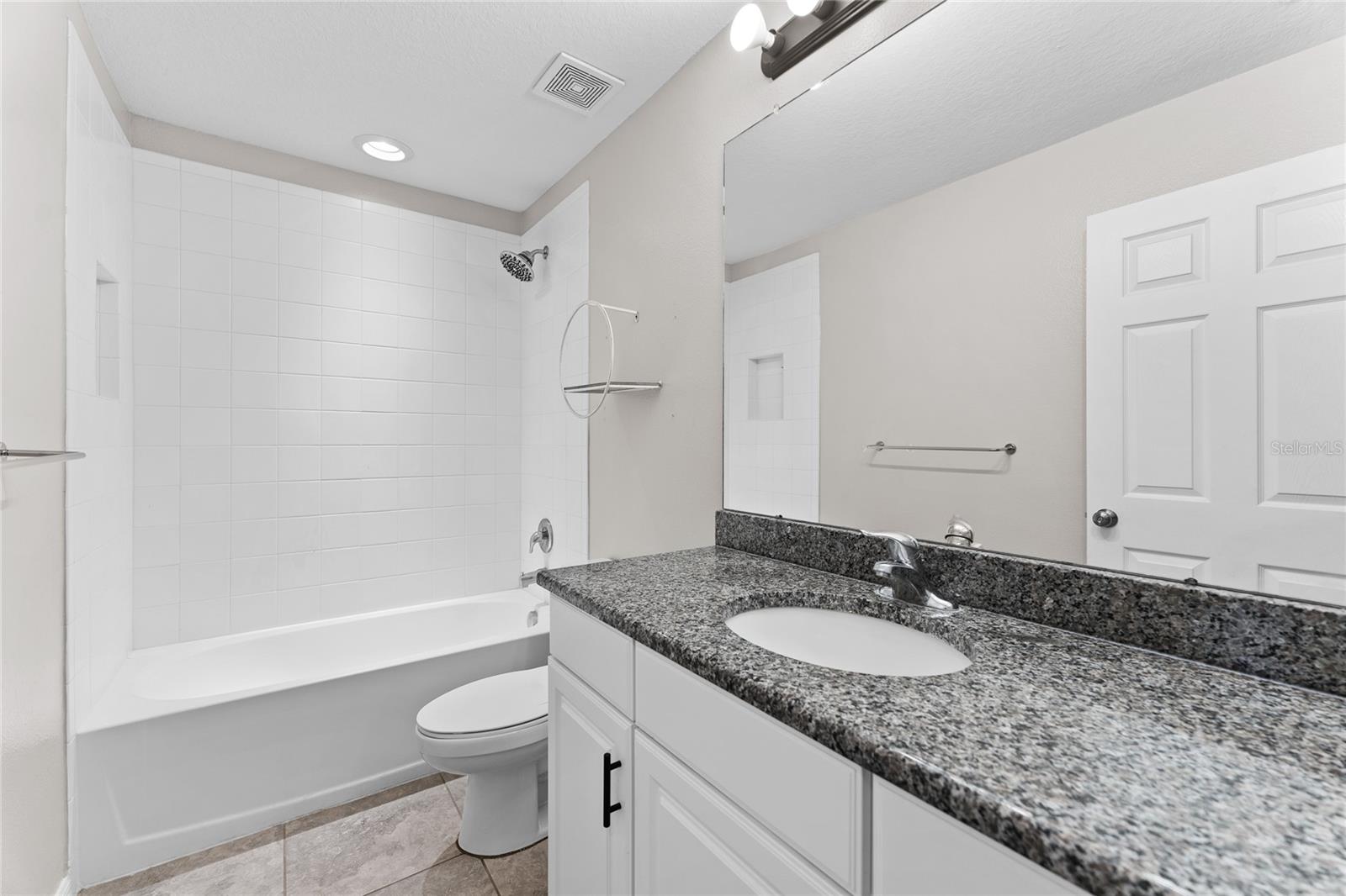 Image 25 of 35 For 7103 Grand Elm Drive