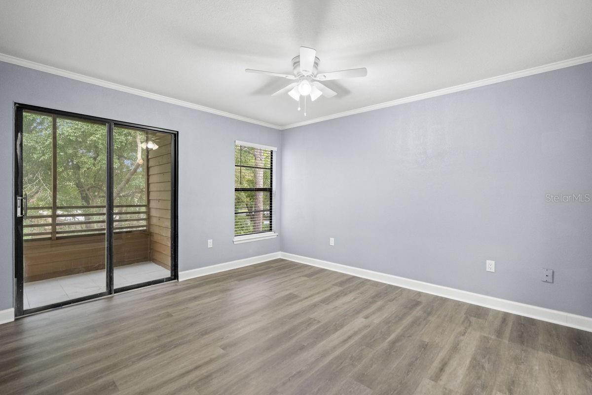 Image 17 of 60 For 1008 Lennox Road W