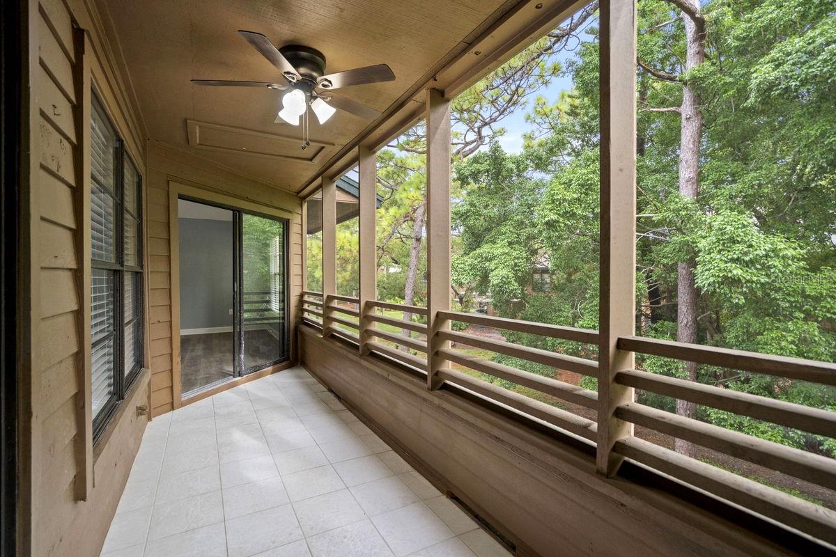 Image 33 of 60 For 1008 Lennox Road W