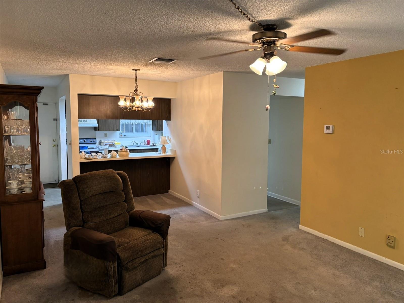 Image 13 of 35 For 8006 Gardenia Dr Drive 78