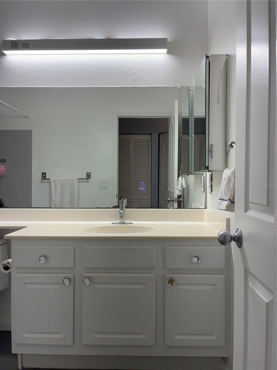 Image 17 of 17 For 4207 Dale Mabry Highway 5303