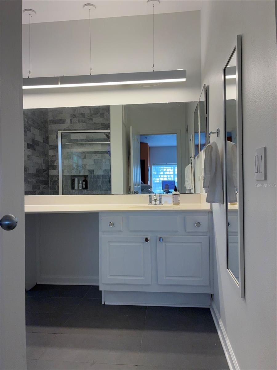 Image 9 of 17 For 4207 Dale Mabry Highway 5303