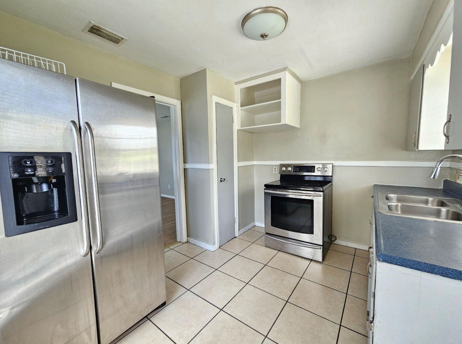 Image 8 of 17 For 5011 40th Street N