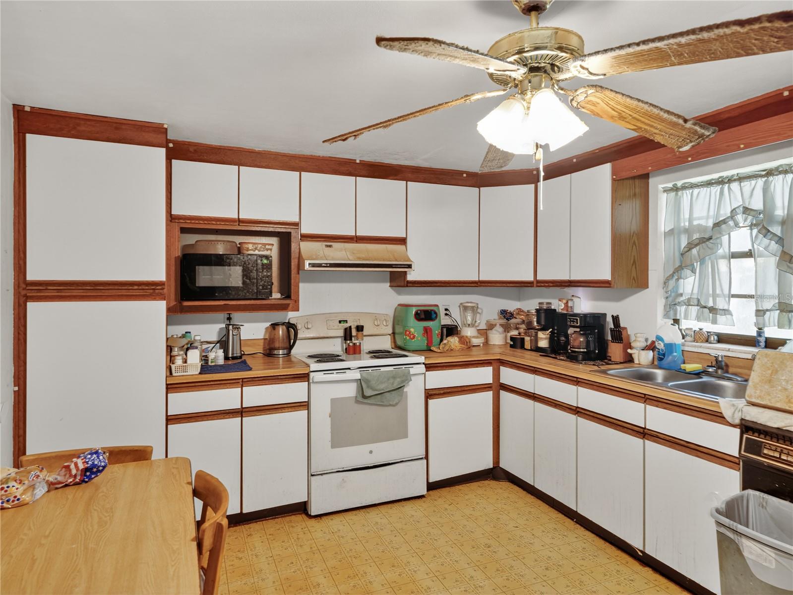 Image 11 of 16 For 2203 Ivey Lane