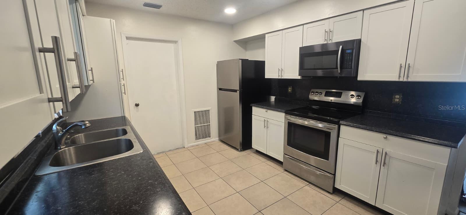 Image 3 of 19 For 23067 Elmira Boulevard