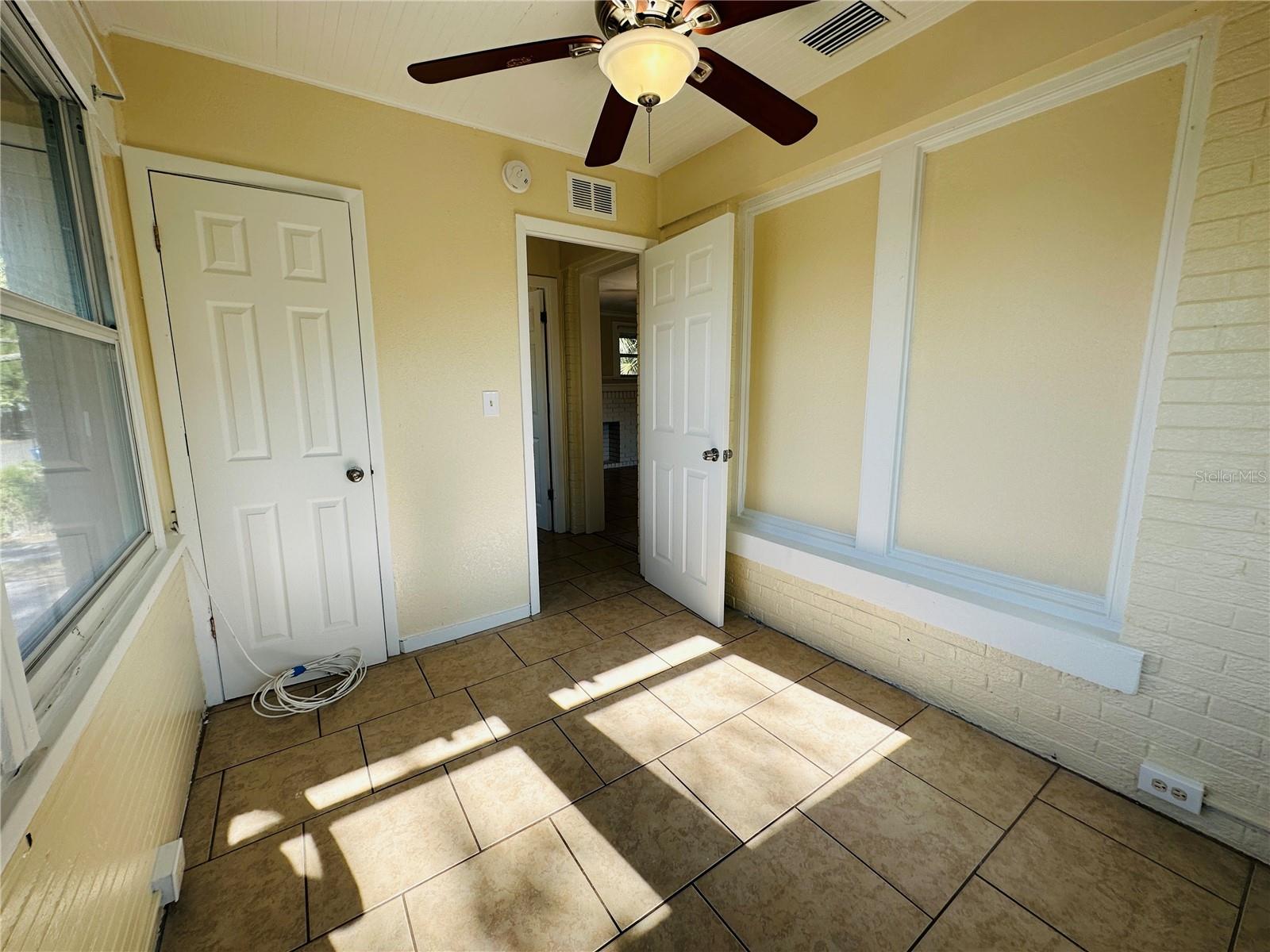 Image 11 of 18 For 1314 12th Avenue S B