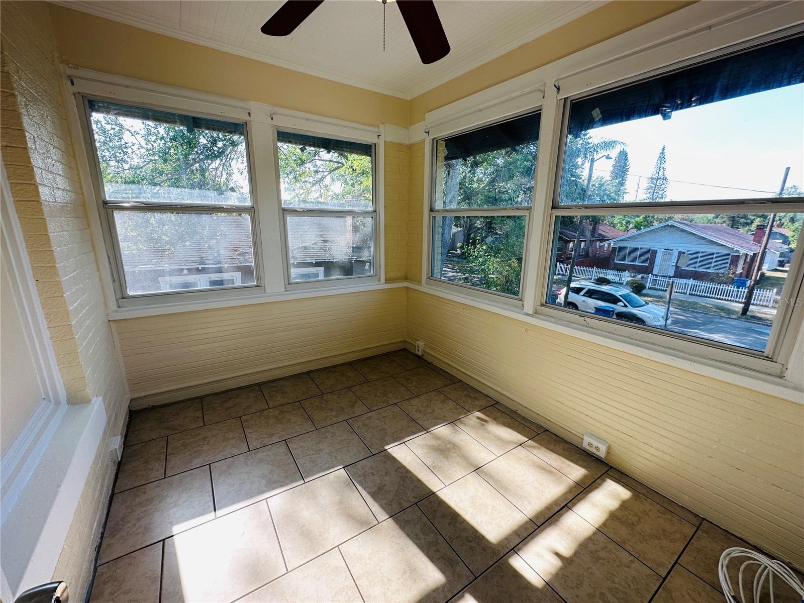 Image 16 of 18 For 1314 12th Avenue S B
