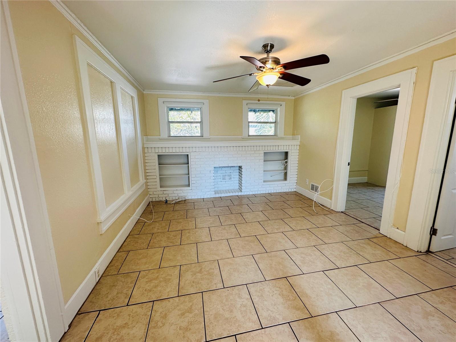 Image 3 of 18 For 1314 12th Avenue S B