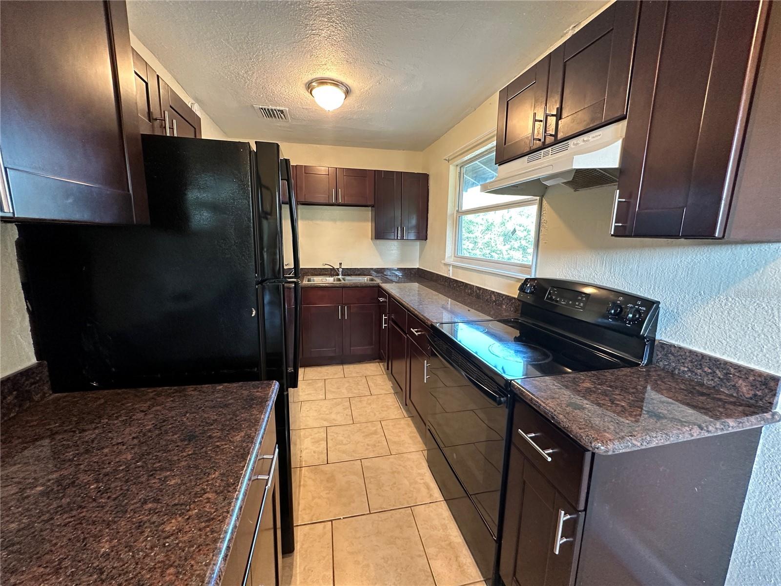 Image 5 of 18 For 1314 12th Avenue S B