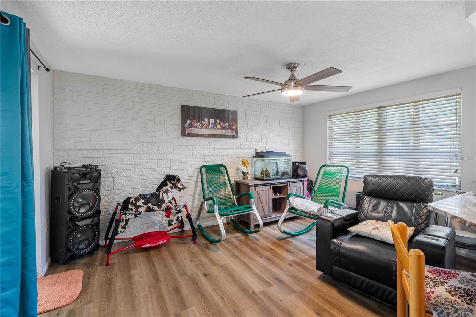 Image 14 of 58 For 1324 Viking Drive
