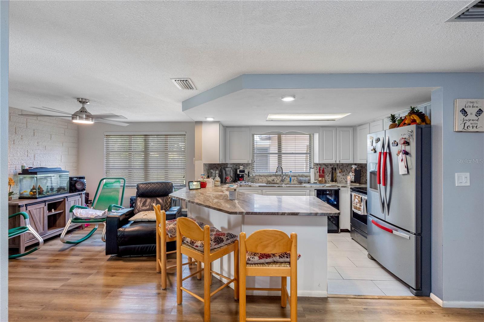 Image 16 of 58 For 1324 Viking Drive