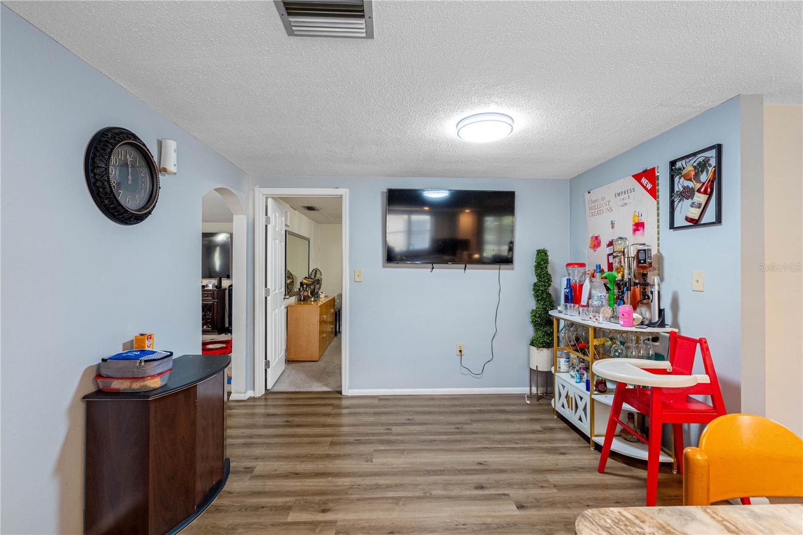 Image 18 of 58 For 1324 Viking Drive