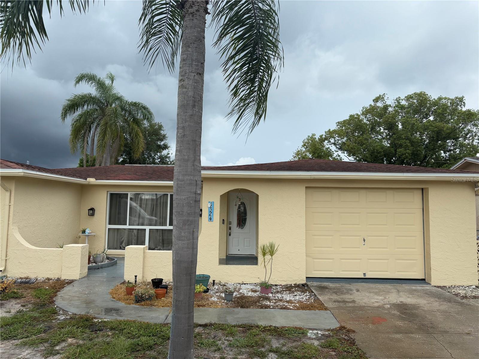 Image 2 of 8 For 1324 Viking Drive