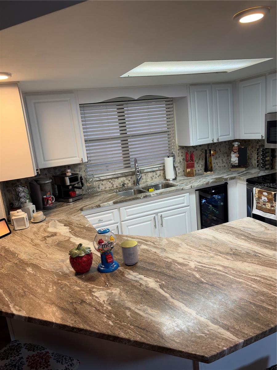 Image 4 of 8 For 1324 Viking Drive