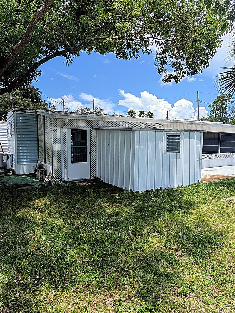 Image 17 of 25 For 7801 34th Avenue N 11