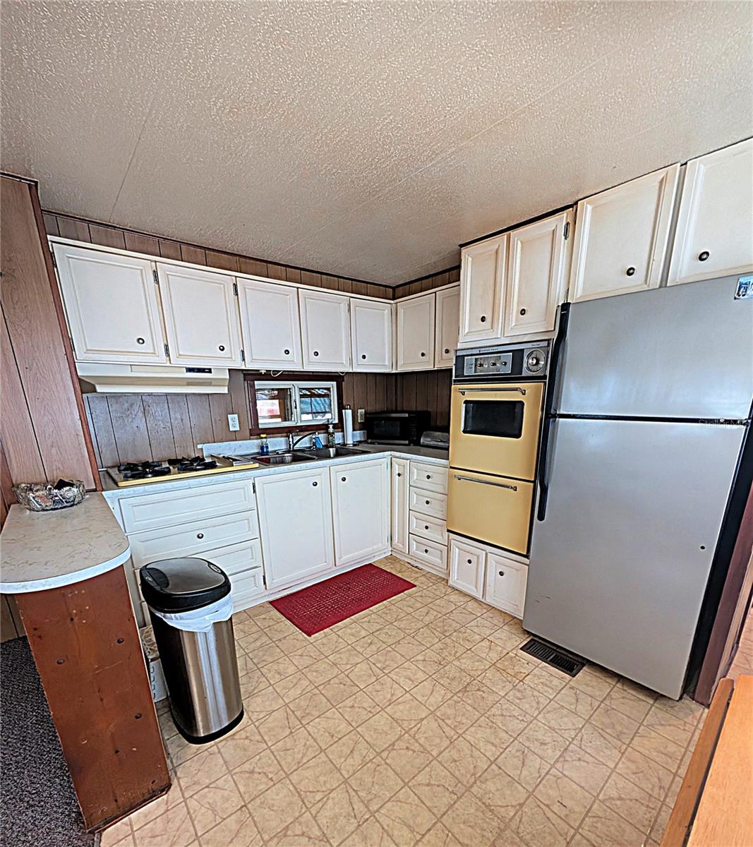 Image 6 of 25 For 7801 34th Avenue N 11