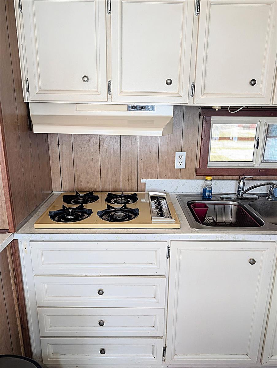 Image 7 of 25 For 7801 34th Avenue N 11
