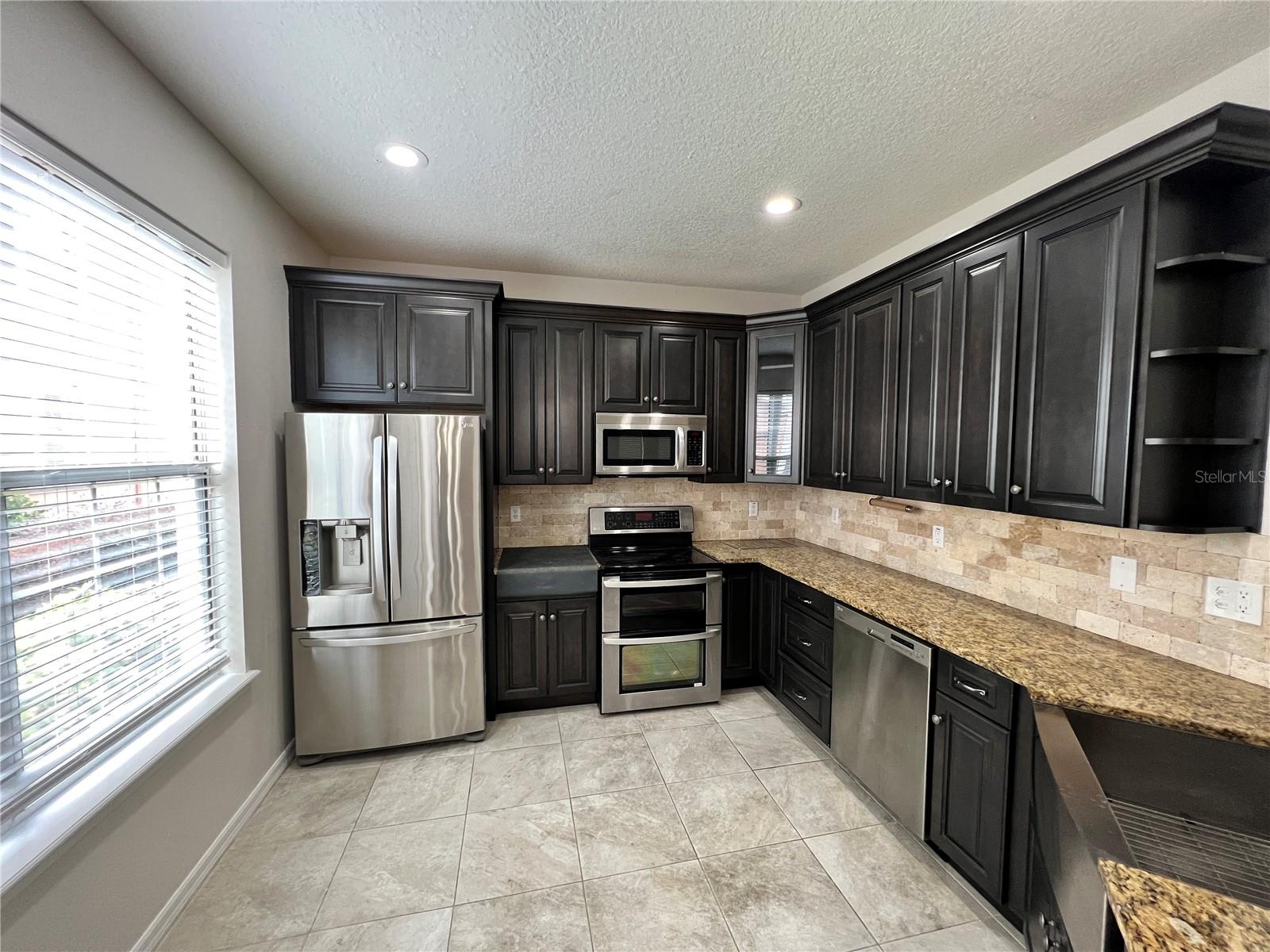 Image 10 of 34 For 546 52nd Avenue N