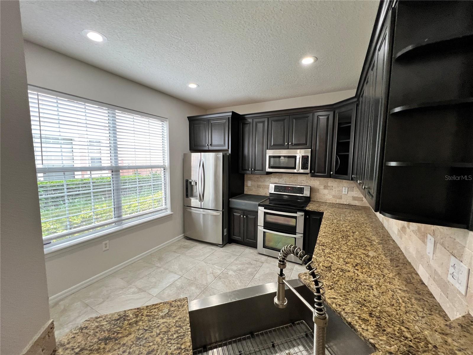 Image 11 of 34 For 546 52nd Avenue N