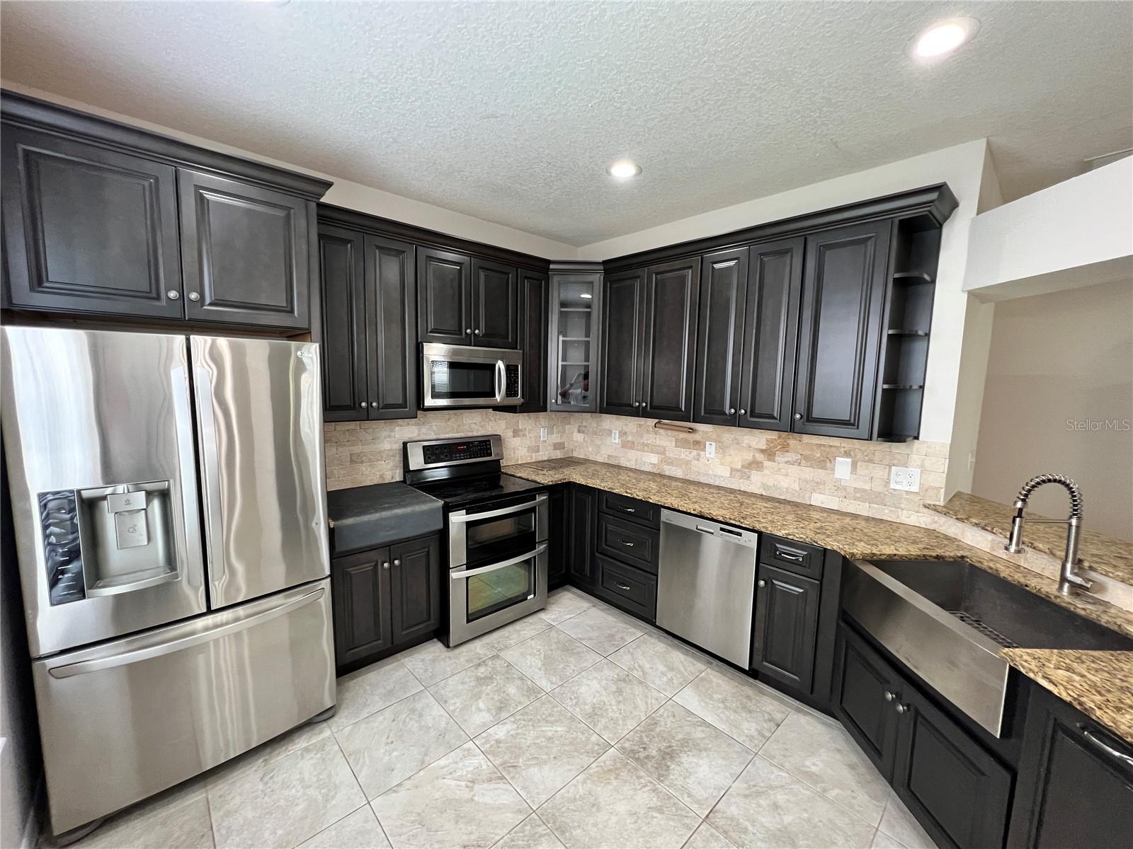 Image 12 of 34 For 546 52nd Avenue N