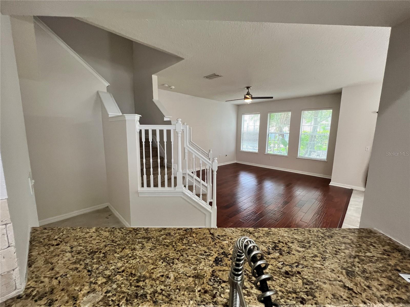 Image 15 of 34 For 546 52nd Avenue N