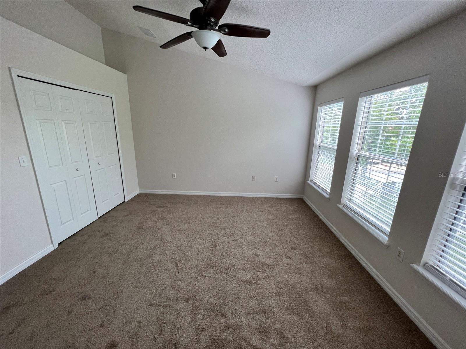Image 21 of 34 For 546 52nd Avenue N