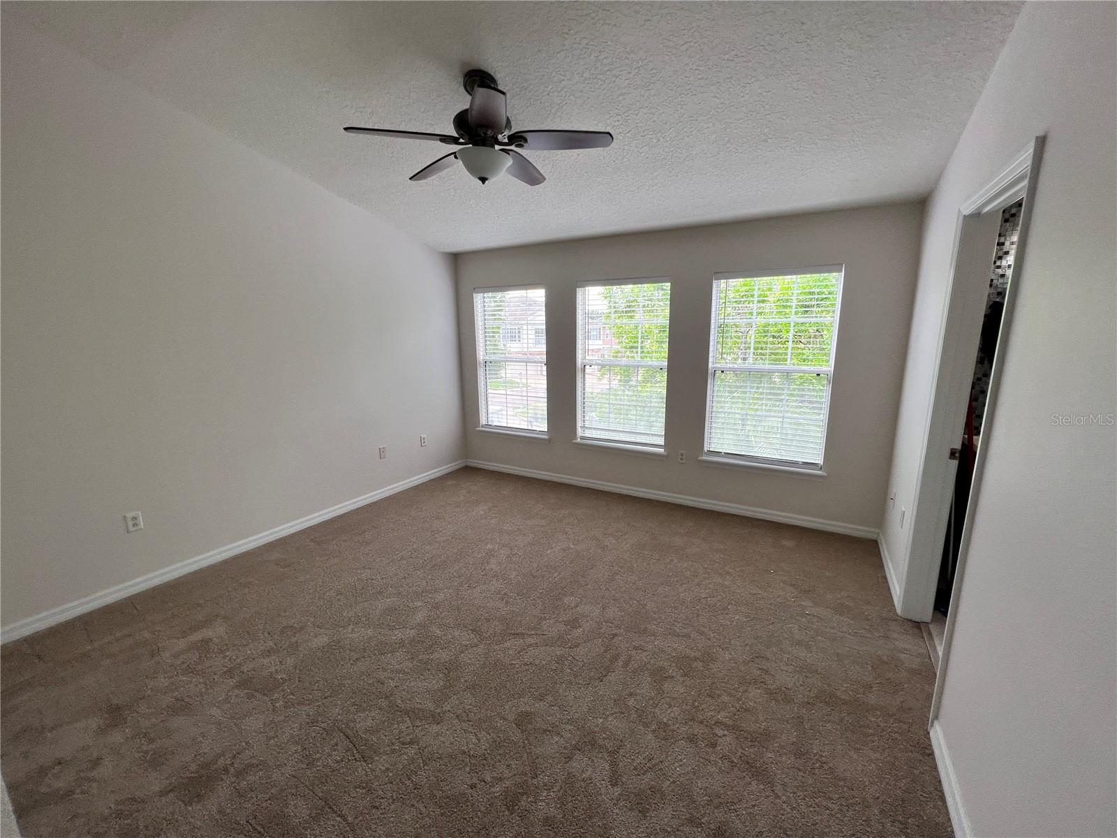 Image 22 of 34 For 546 52nd Avenue N
