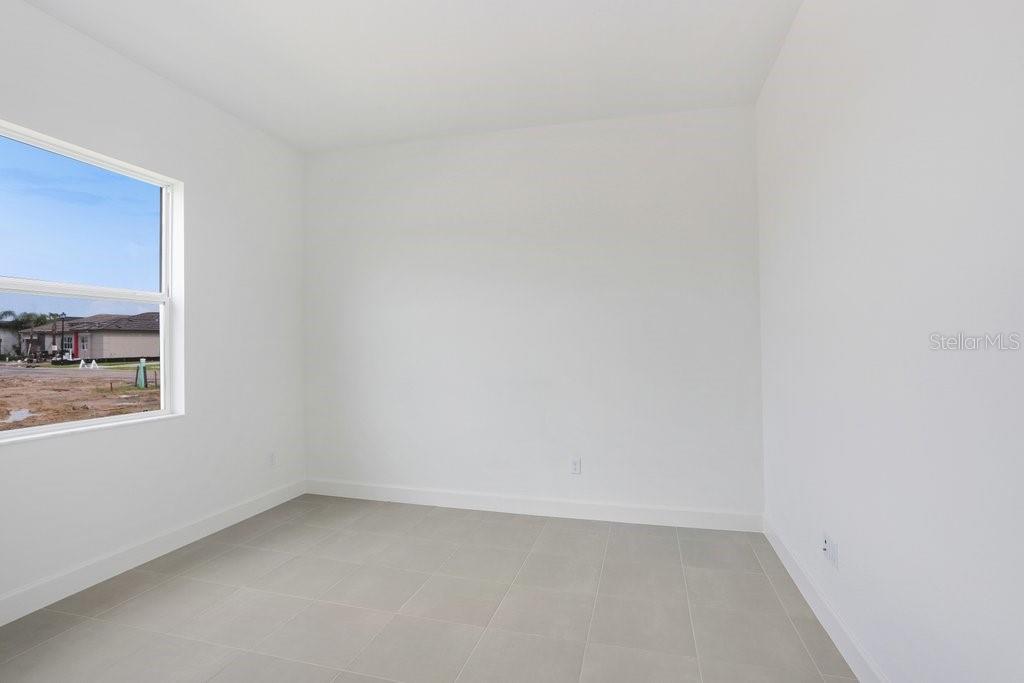 Image 21 of 27 For 32479 Neroli Street