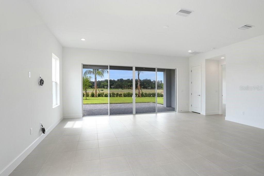 Image 9 of 27 For 32479 Neroli Street