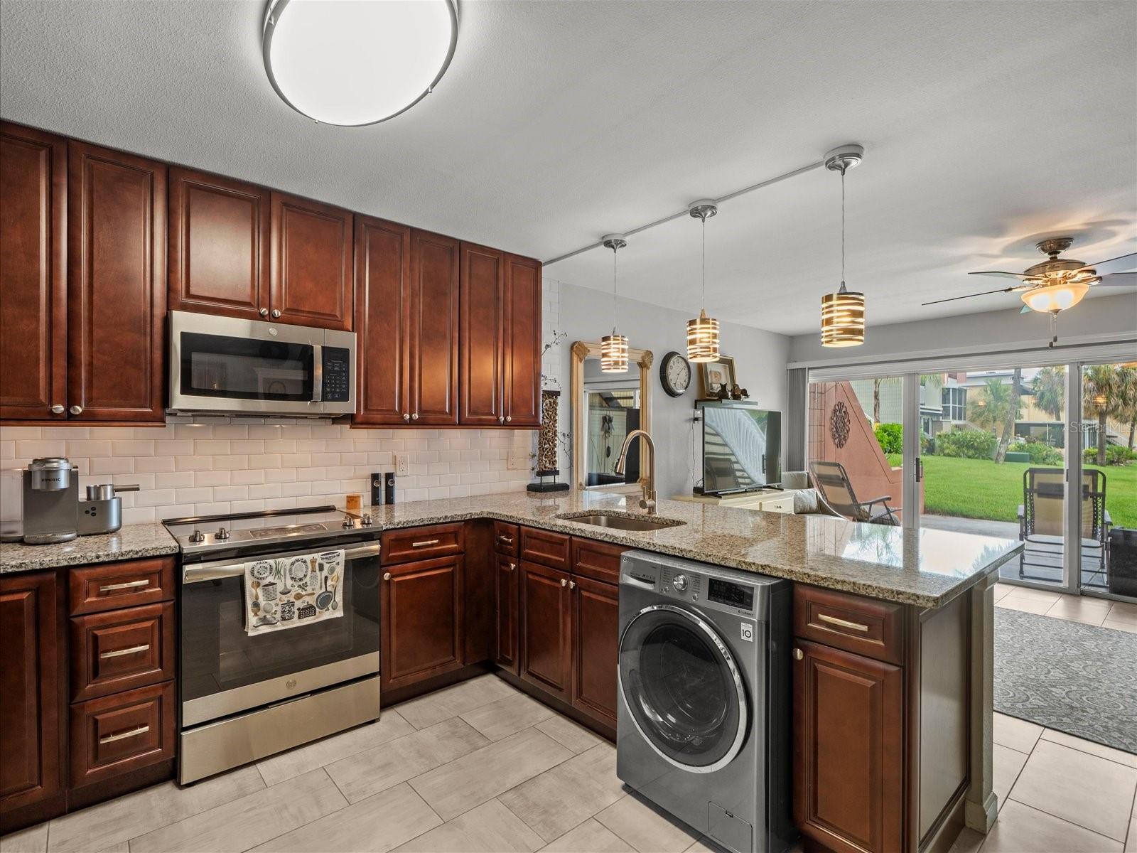 Image 13 of 36 For 2424 Tampa Bay Boulevard A109
