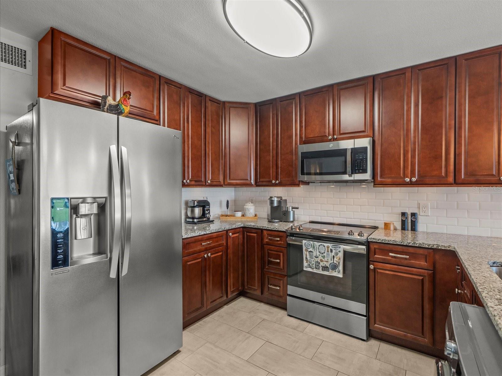 Image 15 of 36 For 2424 Tampa Bay Boulevard A109
