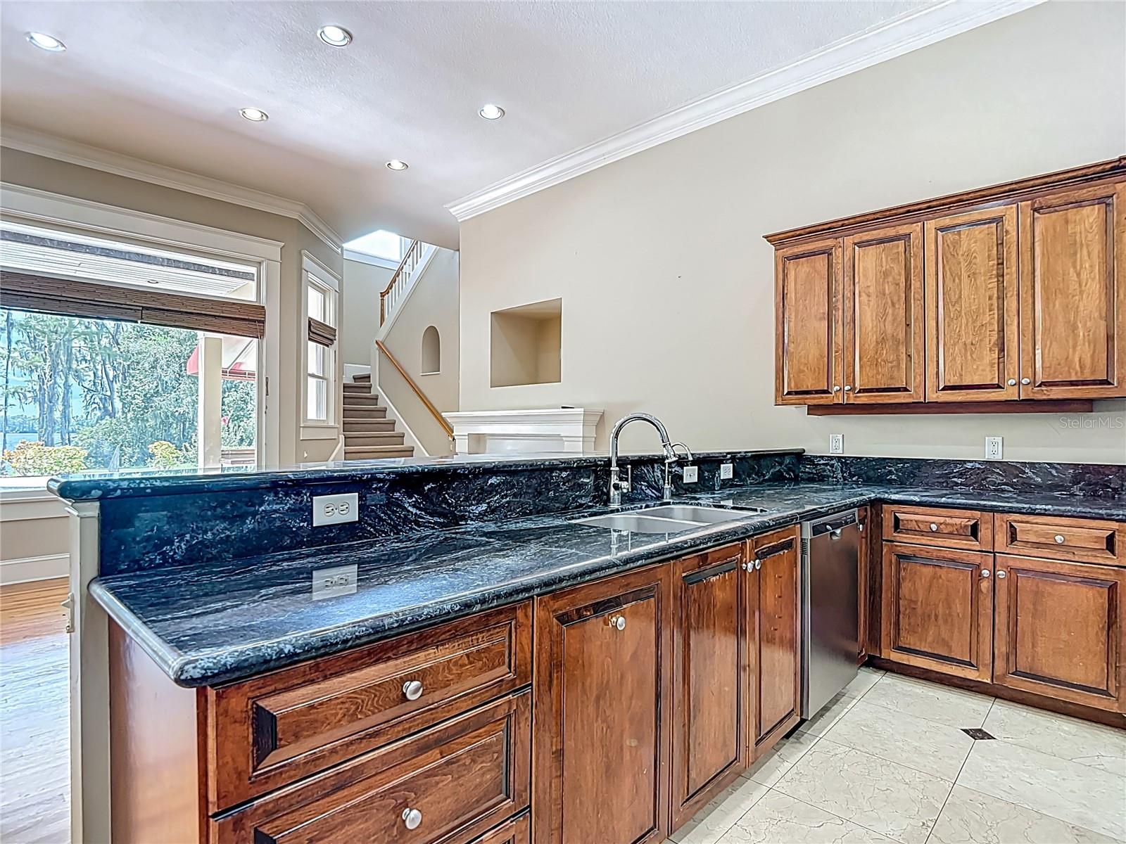 Listing photo id 28 for 7732 Mobley Road