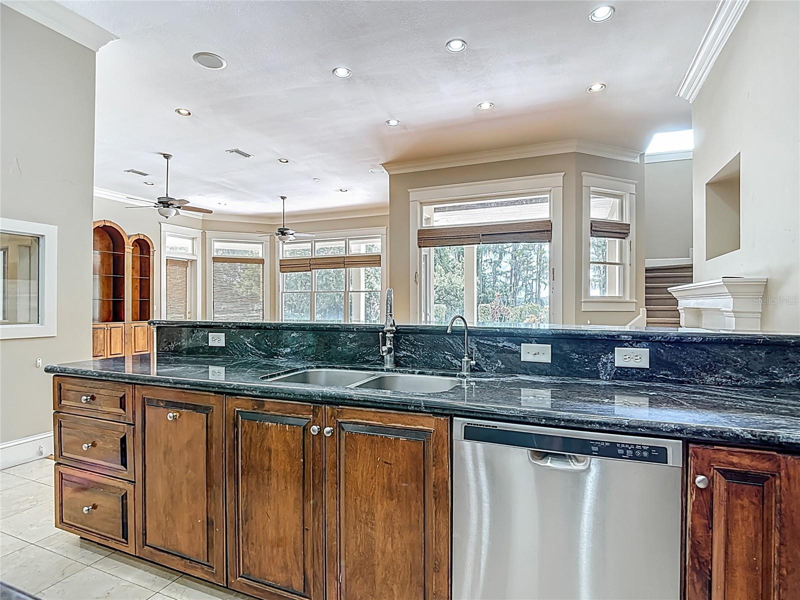 Listing photo id 29 for 7732 Mobley Road