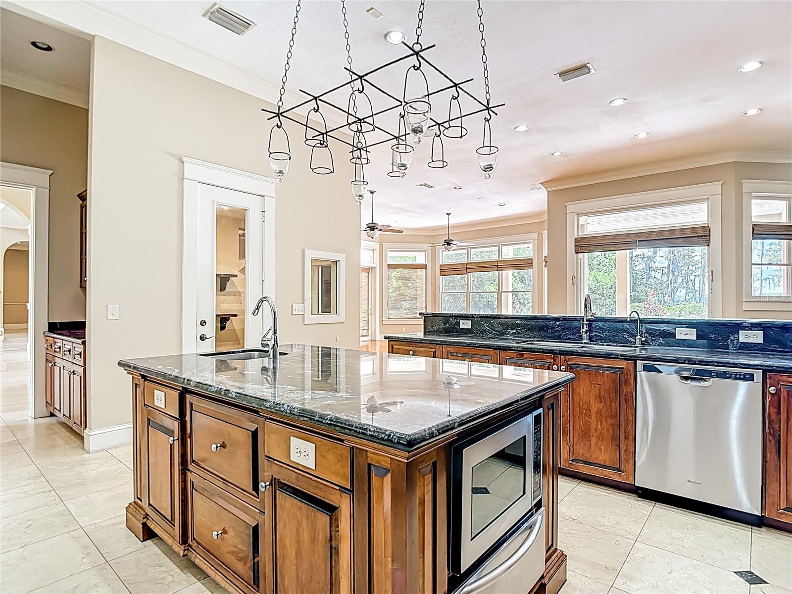 Listing photo id 33 for 7732 Mobley Road